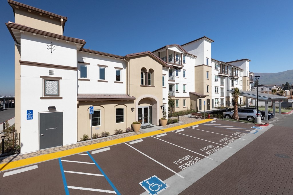 Palmia aged 55+ Luxury Apartments Fremont CA leasing center