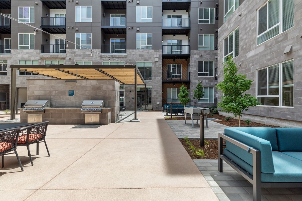 Legacy at Fitz Aurora CO courtyard