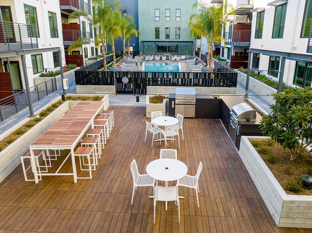 Legacy at Hayward Hayward CA  patio