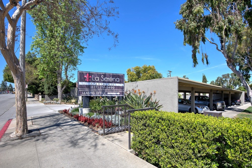 La Serena Rowland Heights, CA Community Exterior