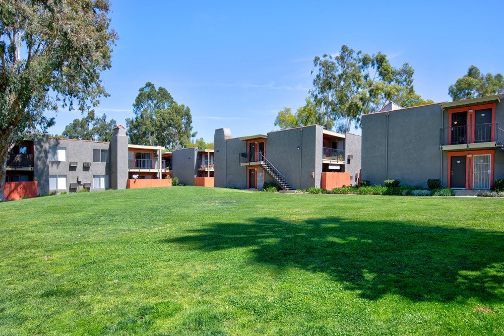 La Serena Rowland Heights, CA Community Exterior