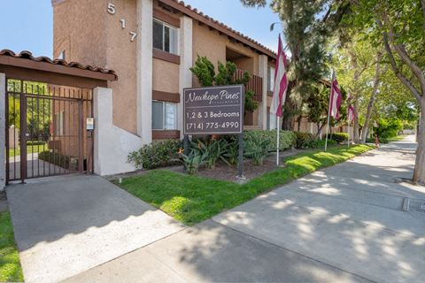 Newhope Pines Santa Ana, CA Community Exterior