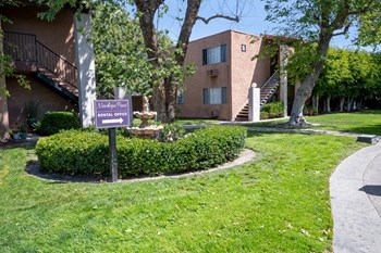 Newhope Pines Santa Ana, CA Community Exterior - Photo Gallery 3