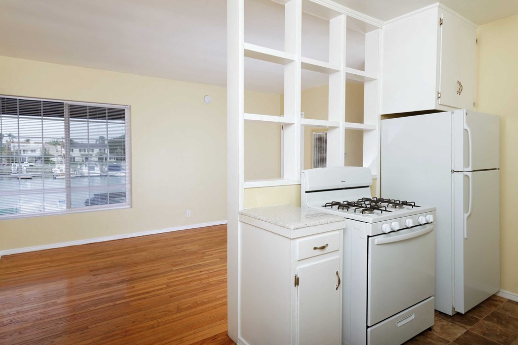 Marina Apartments & Boat Slips Long Beach, CA Apartment Kitchen