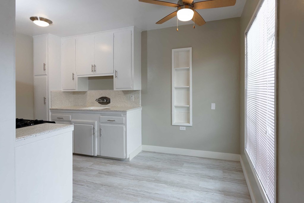Marina Apartments & Boat Slips Long Beach, CA Apartment Dining Room and Kitchen