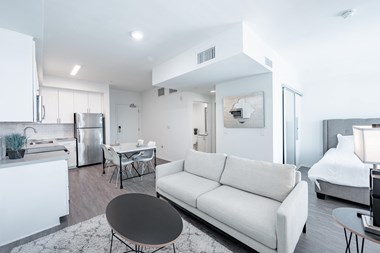 5837 W. Sunset Blvd. Studio Apartment for Rent - Photo Gallery 3