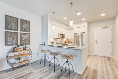 1774 Metro Avenue 3 Beds Apartment for Rent - Photo Gallery 2