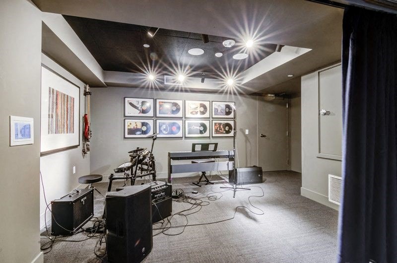 The Avalyn Chula Vista, CA Music Room