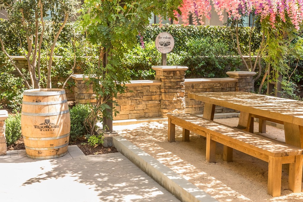 The Colony at The Lakes Wine Garden