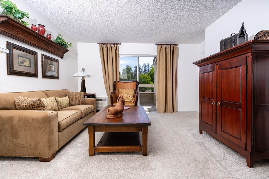 The Seasons Apartments