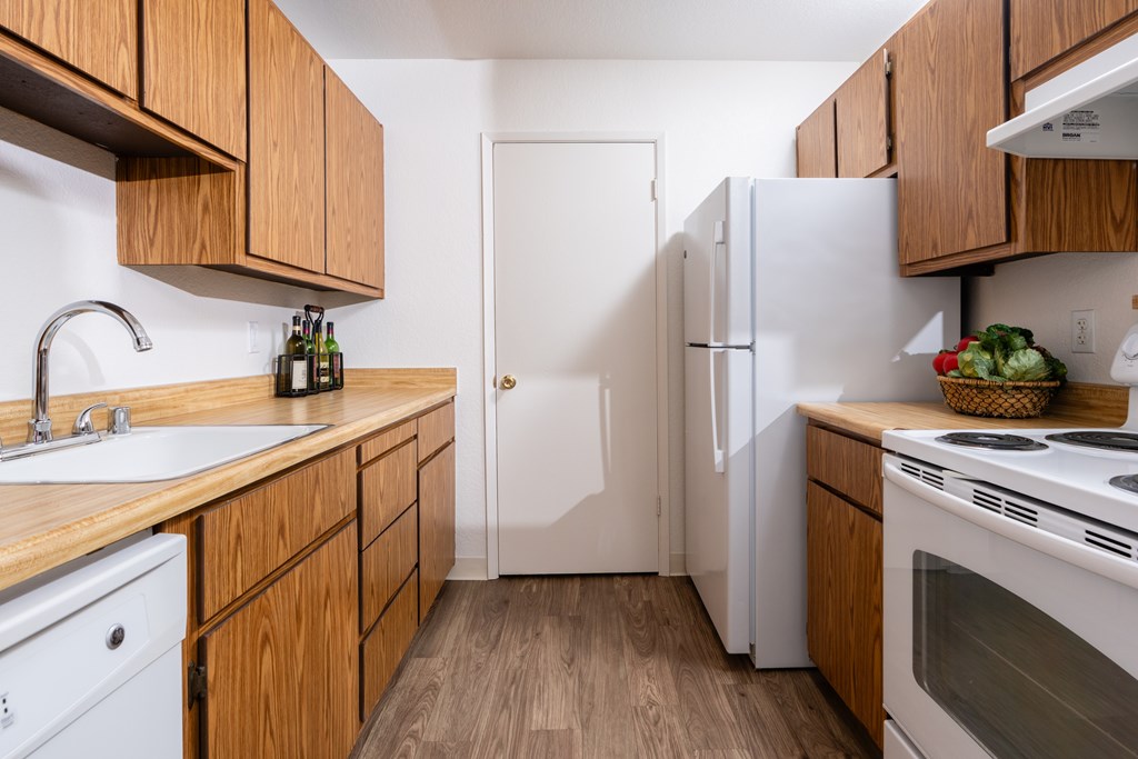 The Seasons Apartments