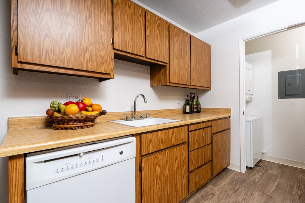 The Seasons Apartments