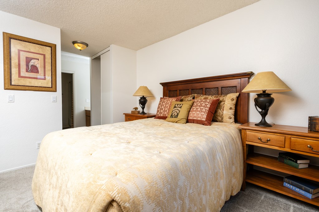 The Seasons Apartments