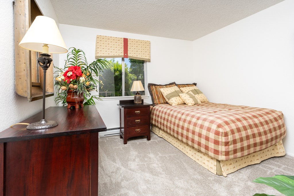 The Seasons Apartments