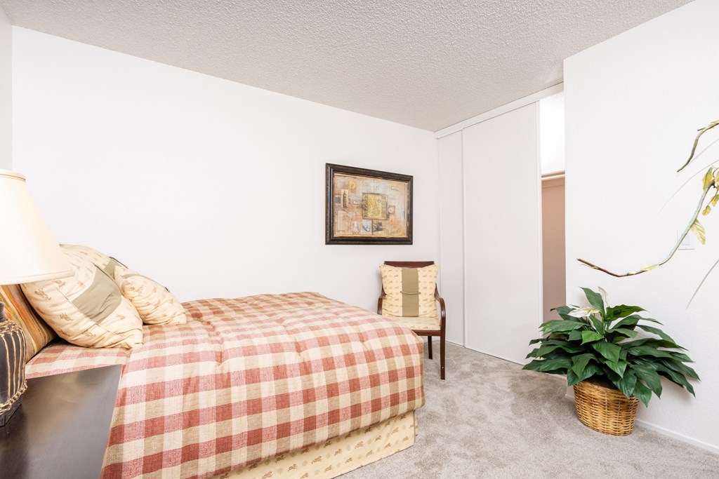 The Seasons Apartments