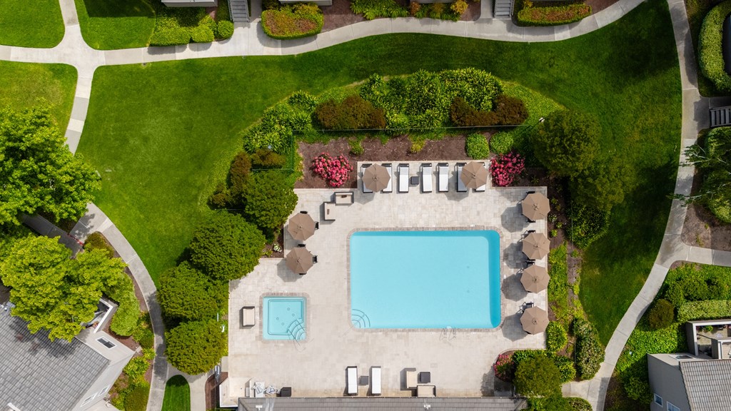 The Seasons Apartments