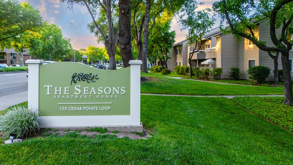 The Seasons Apartments
