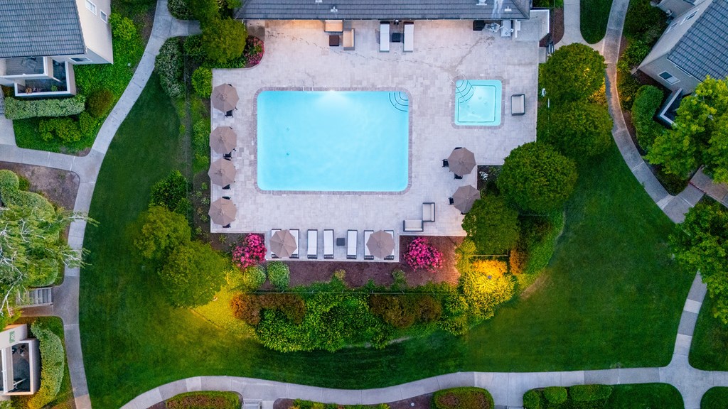 The Seasons Apartments