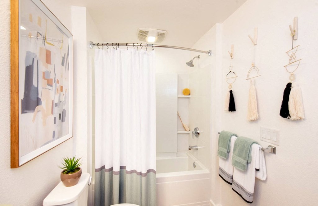 Tuscany Apartments Santa Clara CA bathroom 3