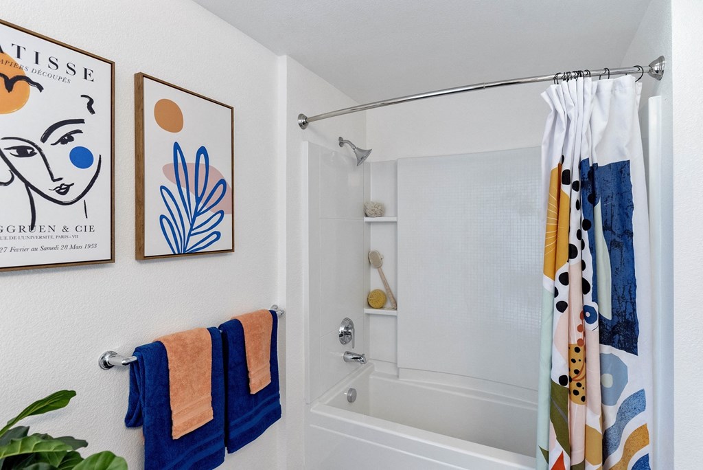 Tuscany Apartments Santa Clara CA bathroom