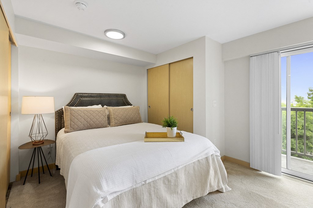 Villaggio Apartment Homes