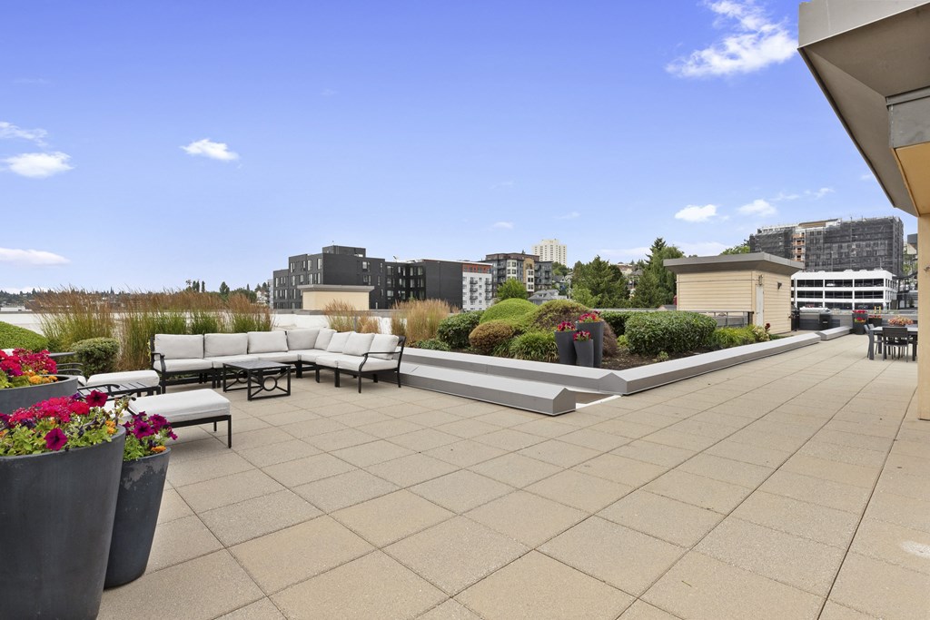 Villaggio Apartment Homes