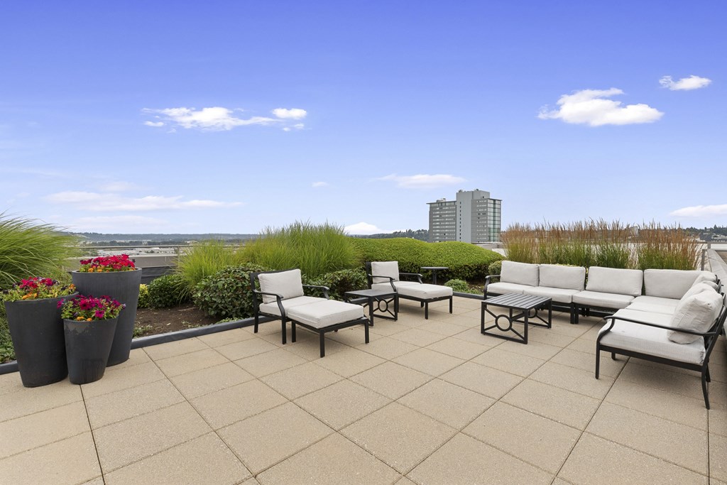 Villaggio Apartment Homes