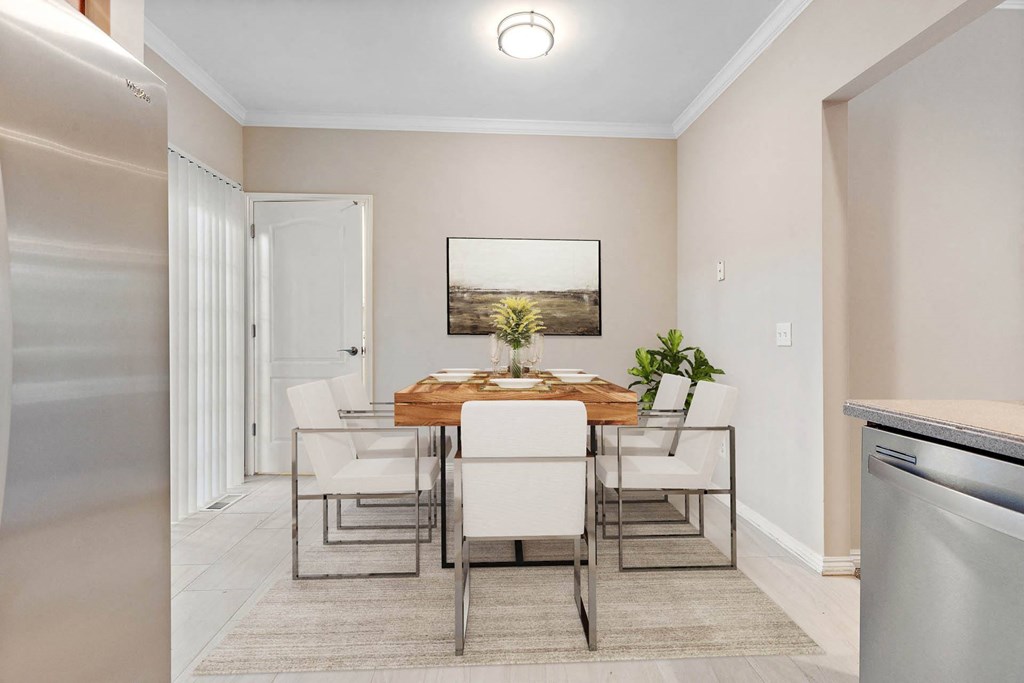 Dining Area at Brandywine Apartments, Michigan, 48322