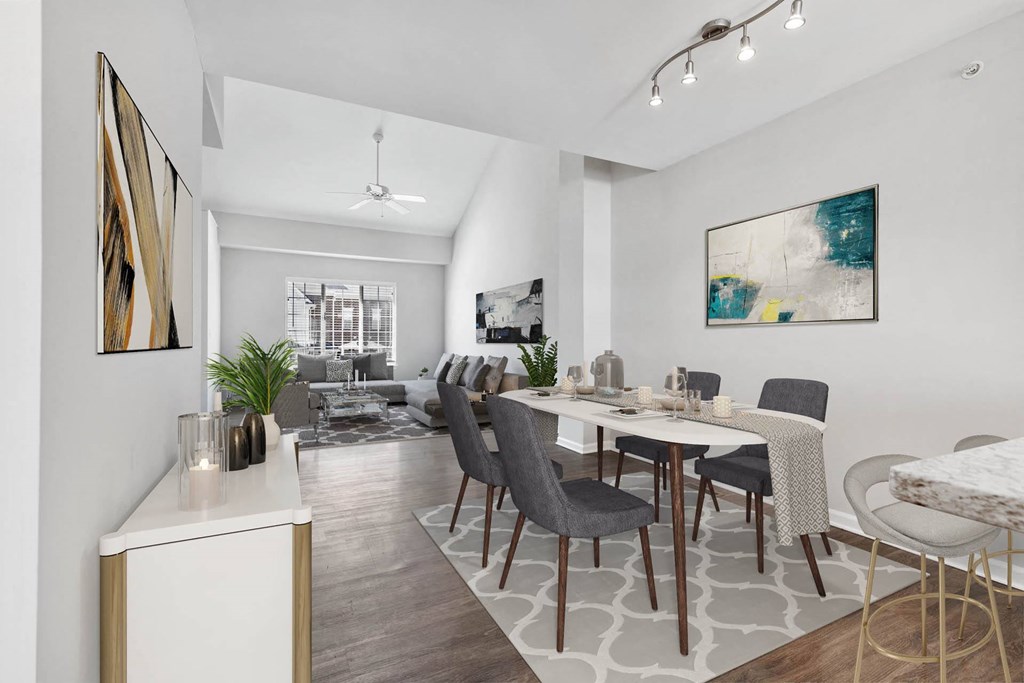 Dining Area at Brownstones, Novi, MI