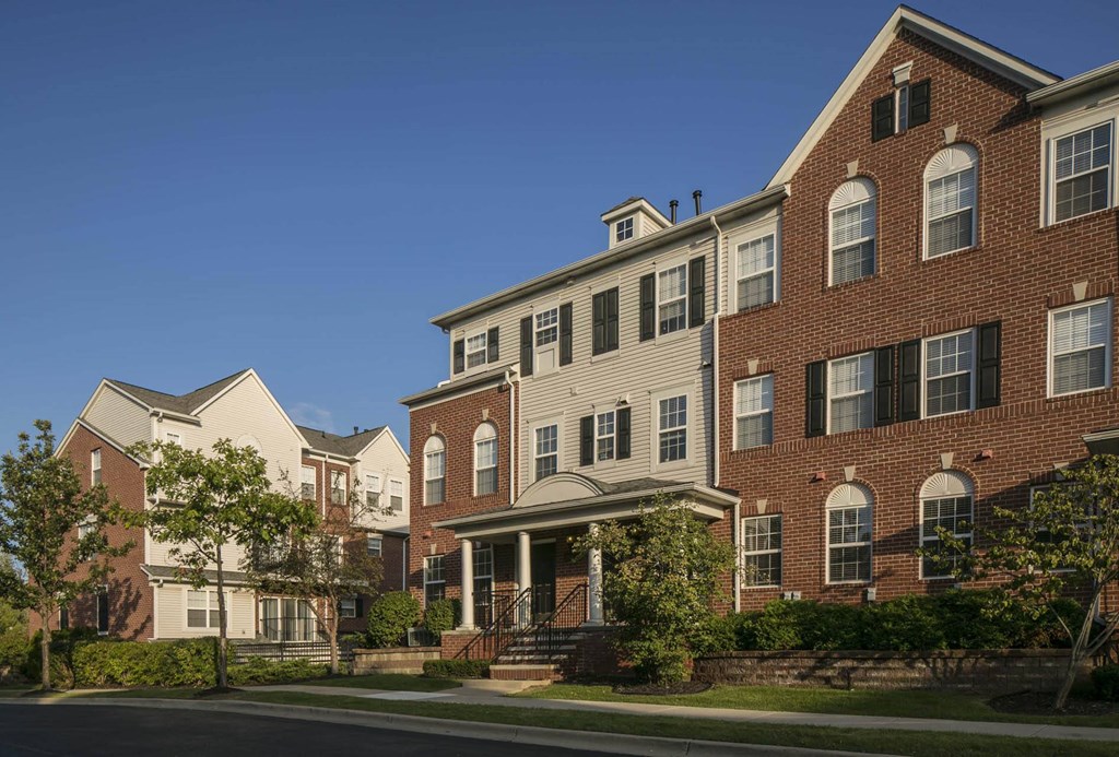 Property Exterior at Mainstreet Village, Novi, MI, 48375