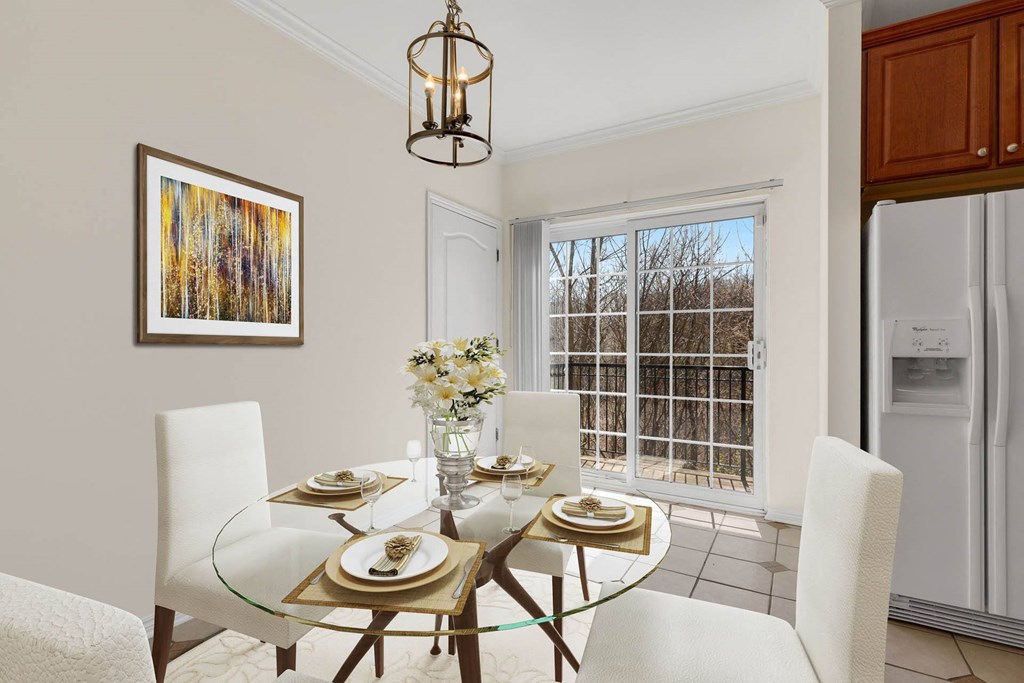 Dining Space at Brandywine Apartments, Michigan