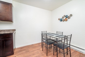 1 East Bradford Road 1-3 Beds Apartment for Rent - Photo Gallery 4
