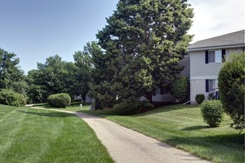 common area outside 2 - Photo Gallery 4