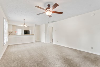 522-584 Lambert St 2 Beds Apartment for Rent - Photo Gallery 5