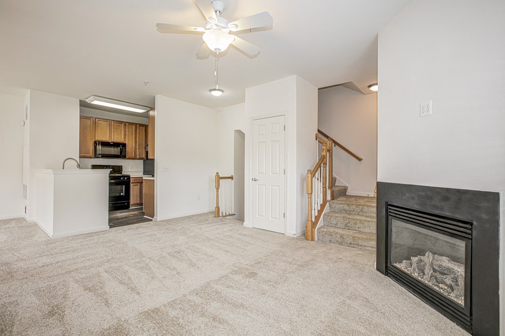 Kitchen and Dining Room at Barrington Park Apartments, Virginia, 20110