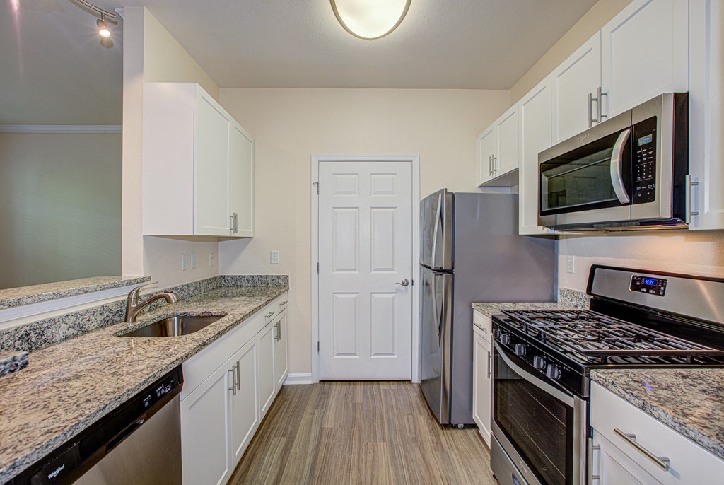 Kitchen at Broadlands at Broadlands, Ashburn, VA, 20148
