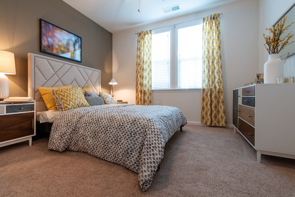 Classic Bedroom at Kensington Place, Woodbridge, 22191