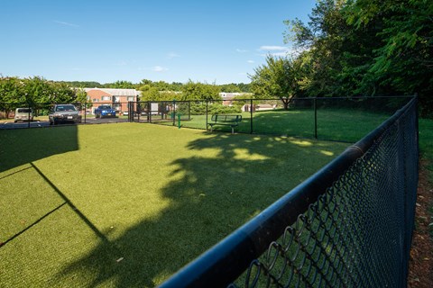 Professional Landscaping at Tuscarora Creek  in Leesburg, 20175