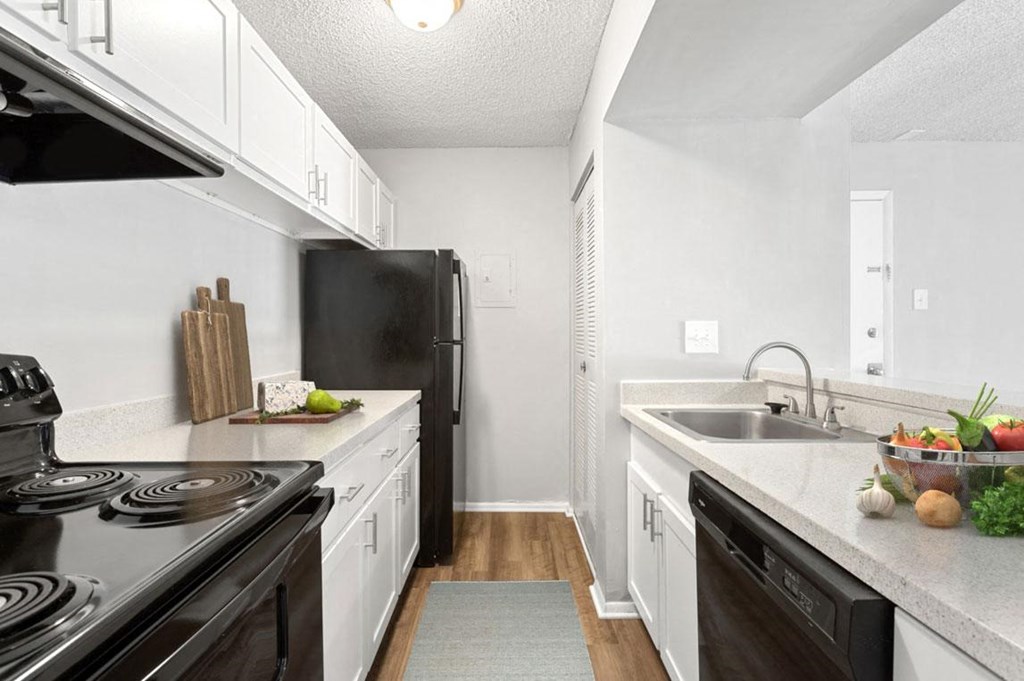 Modern Kitchen at Lakes Edge Apartments, Greensboro, North Carolina