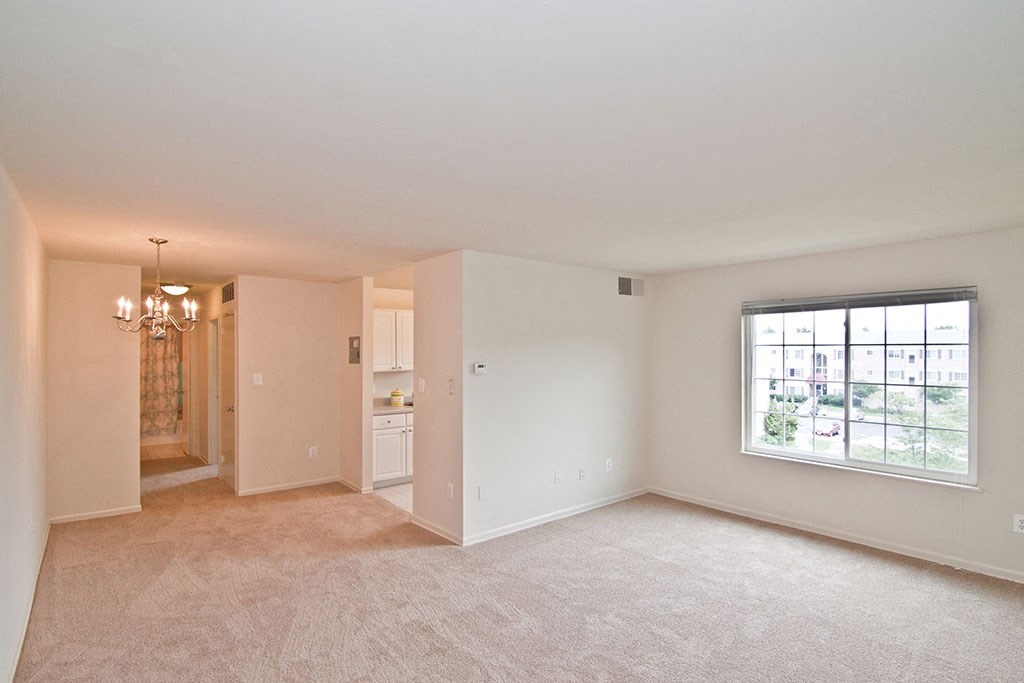 Living Space at Dulles Glen, Herndon, VA, 20170