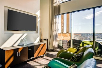 Living Room With TV at The George, Maryland, 20902