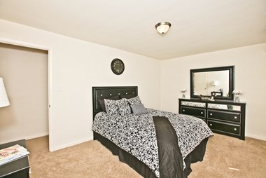 Spacious Bedrooms at Middletown Valley, Middletown, MD - Photo Gallery 5