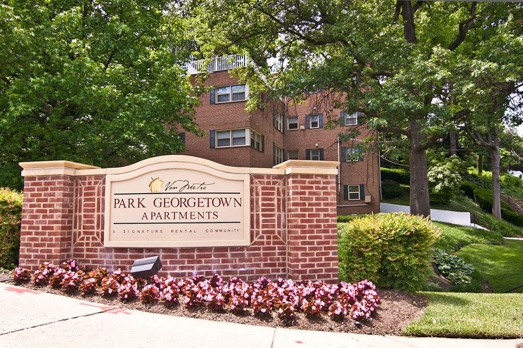 Property signage at Park Georgetown at Park Georgetown, Arlington, VA