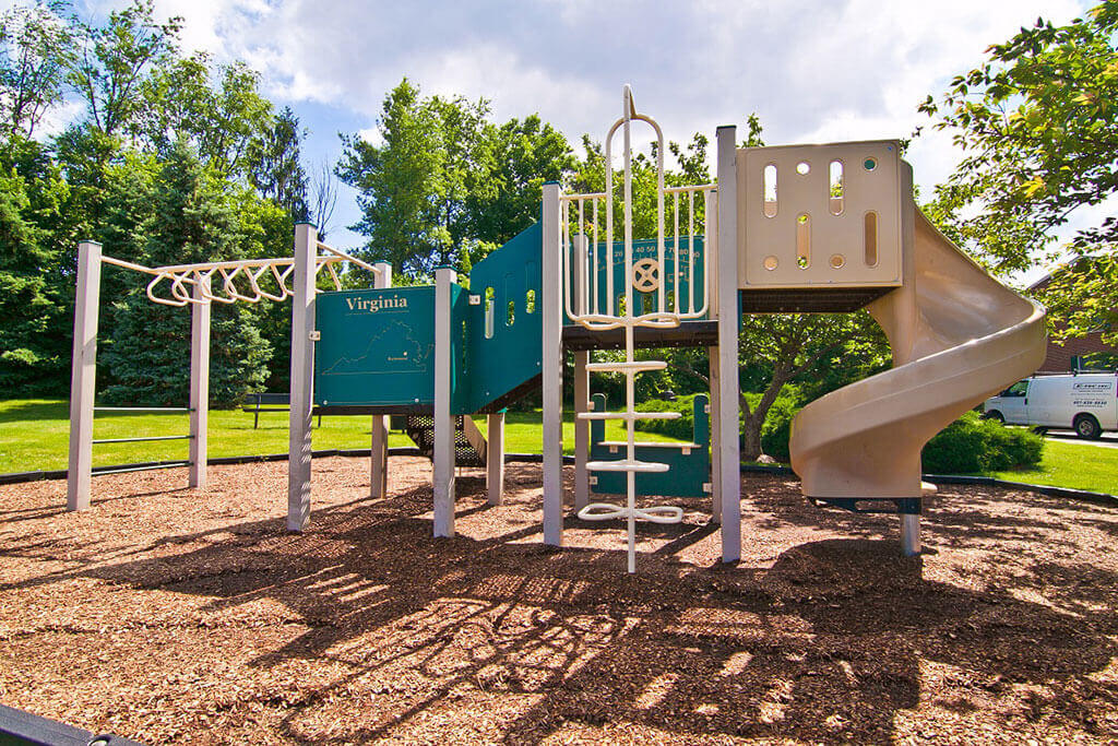 Tuscarora Creek Apartments, 130 Clubhouse Drive SW, Leesburg, VA RentCafe