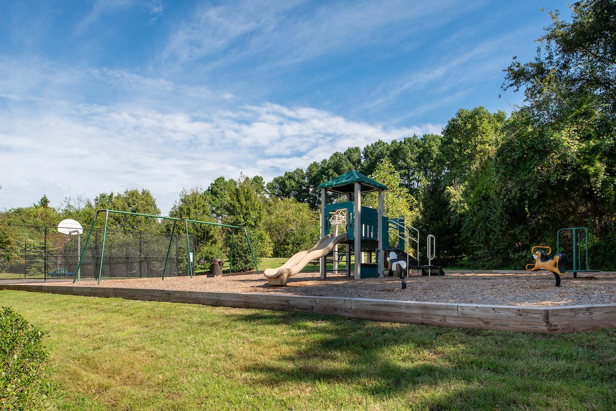 Barrington Park Apartments, 10275 Dorchester Place, Manassas, VA RentCafe