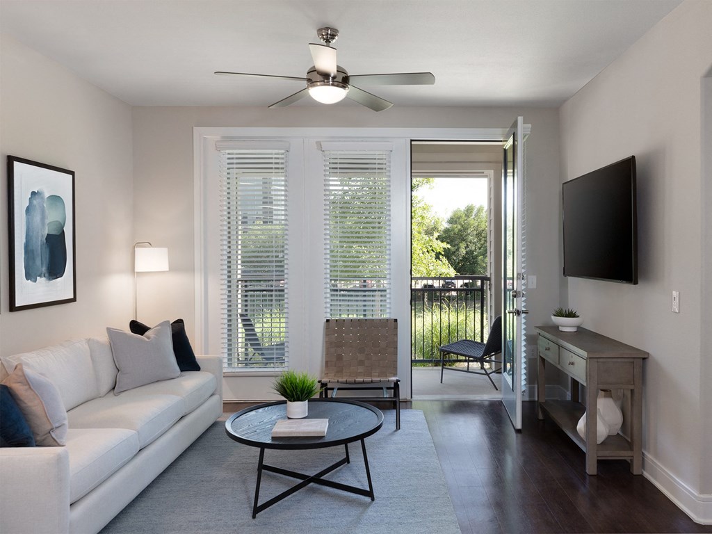 AVE Las Colinas is a similar property to Via Las Colinas - Phase 2 located in Irving