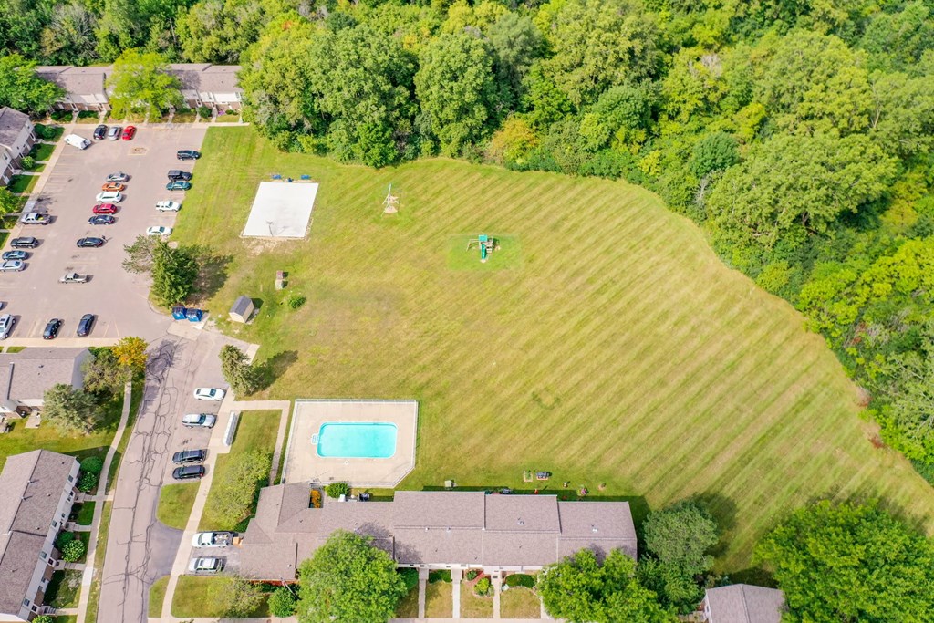 2 and 3 Bedroom Townhomes