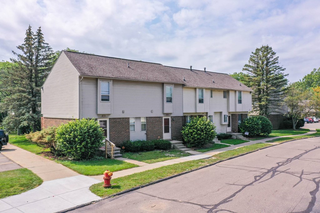 2 and 3 Bedroom Townhomes