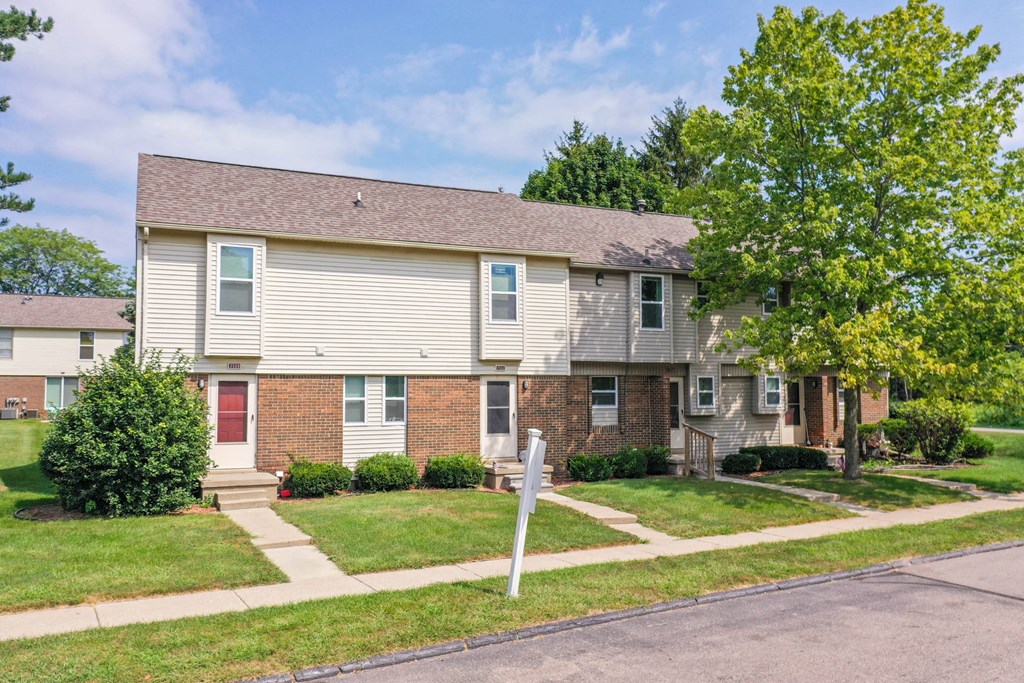 2 and 3 Bedroom Townhomes