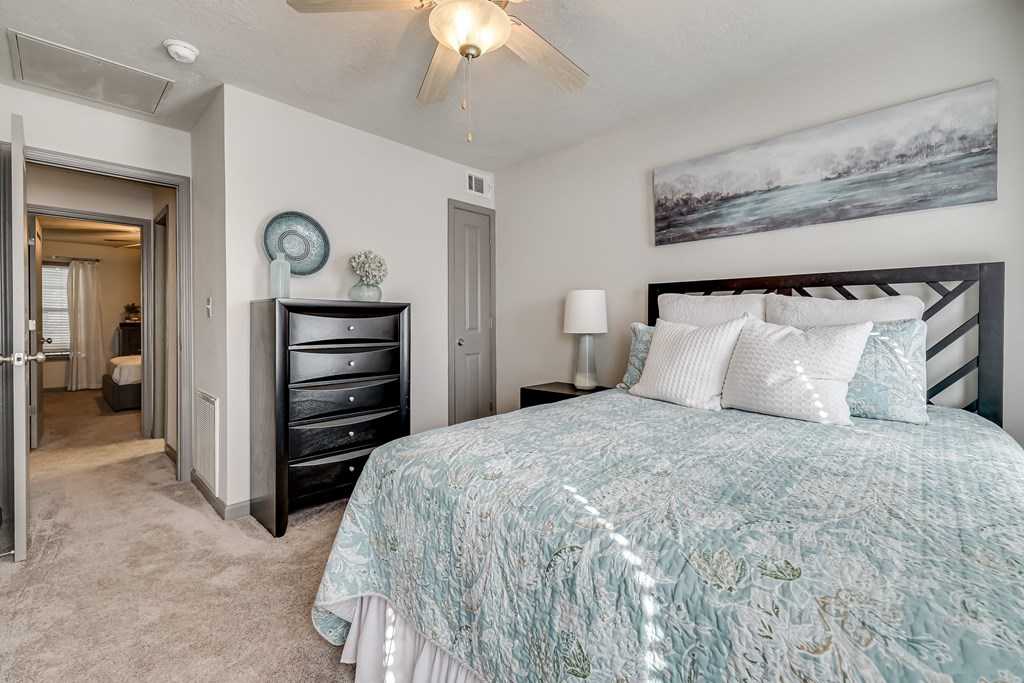 Large Bedroom at Forest Hills Racquet Club, Augusta